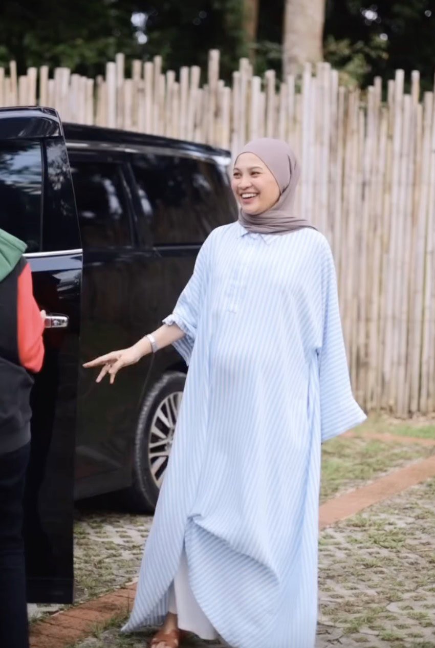 Nabila Razali selamat bersalin